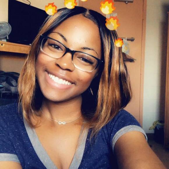 Meet your Posher, Crystal - Picture 1 of 1